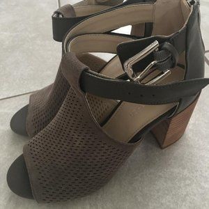 Marc Fisher Sandals